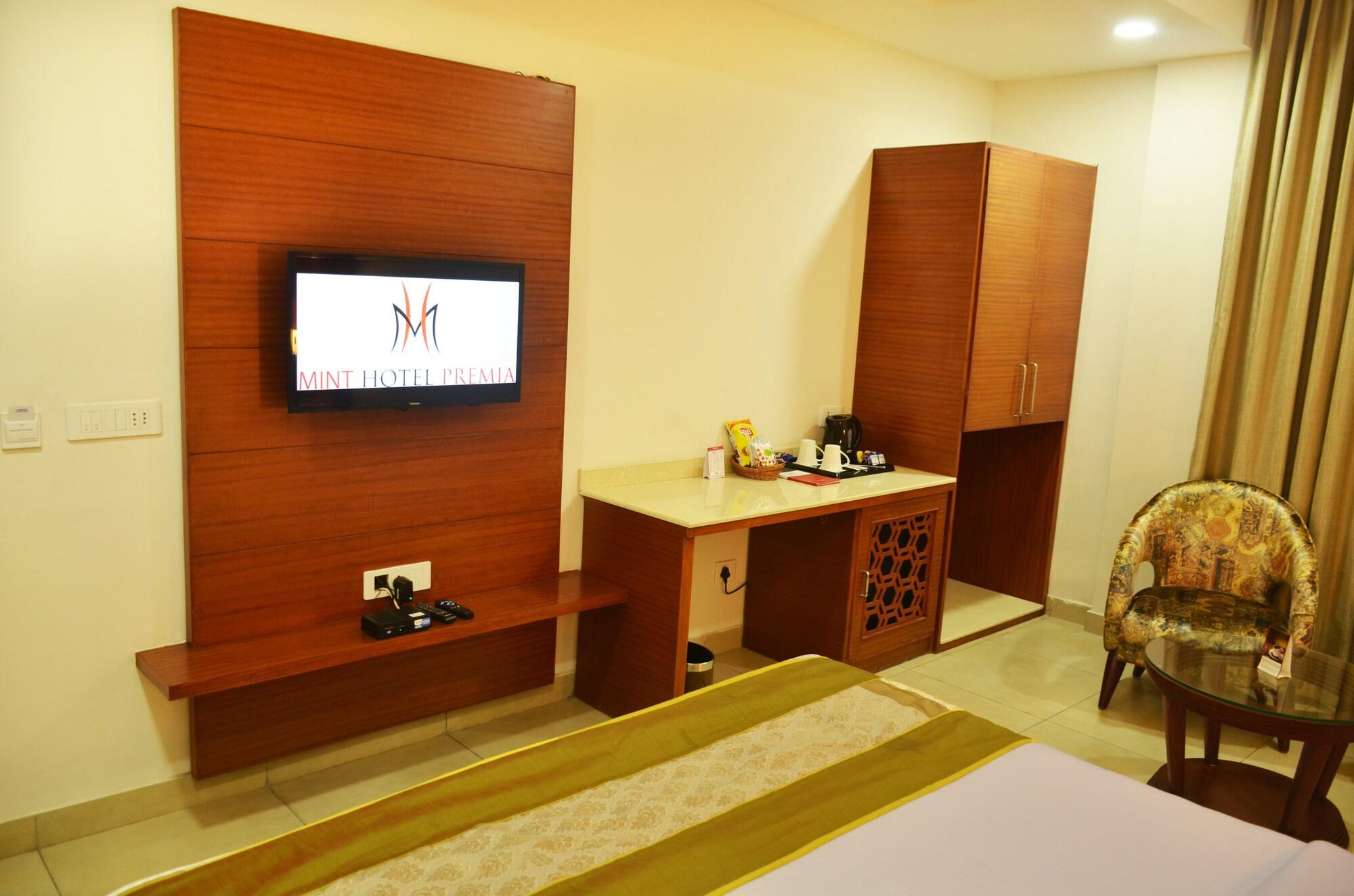 Mint Hotel Premia Chandigarh, Zirakpur Εξωτερικό φωτογραφία