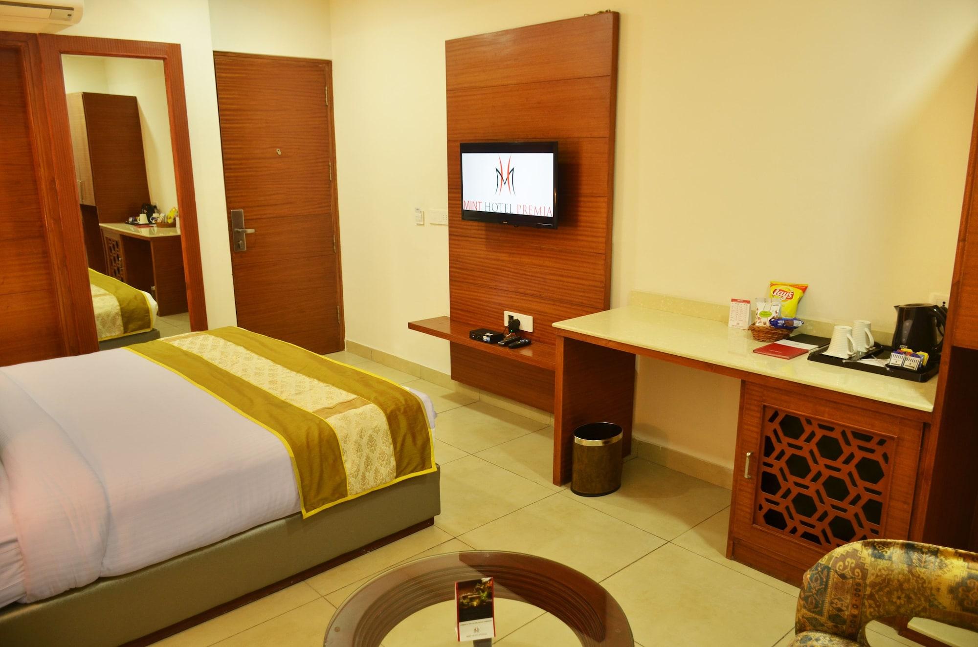 Mint Hotel Premia Chandigarh, Zirakpur Εξωτερικό φωτογραφία