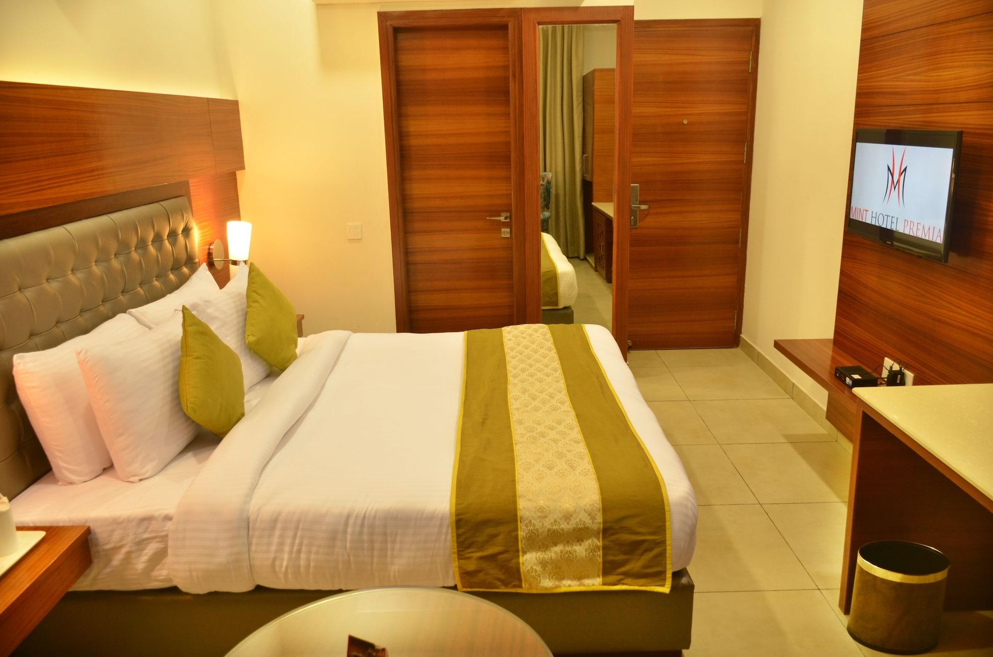 Mint Hotel Premia Chandigarh, Zirakpur Εξωτερικό φωτογραφία